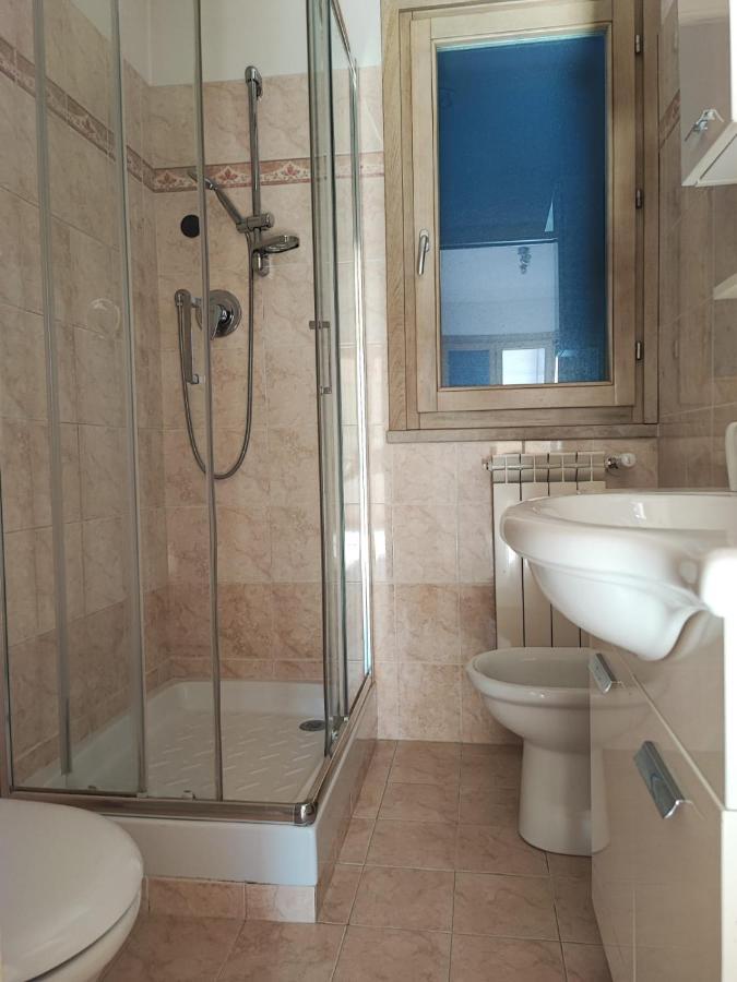 Red Lux Apartment フィウミチーノ エクステリア 写真