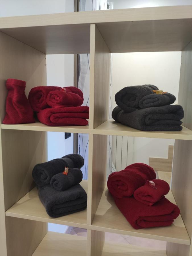 Red Lux Apartment フィウミチーノ エクステリア 写真